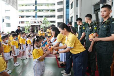 โรงเรียนปรีชานุศาสน์
